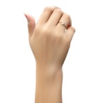 Elegant Loop Diamond Ring