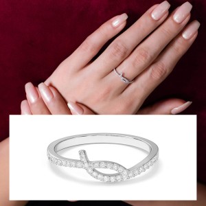 Twist of Light Diamond Ring