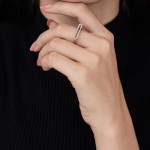 Elegant Loop Diamond Ring